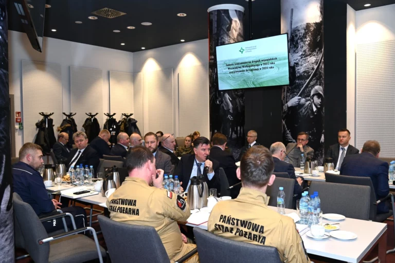 Posiedzenie Wojewódzkiej Rady Bezpieczeństwa Ruchu Drogowego w Poznaniu 01 2024 foto4