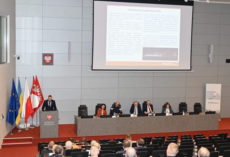 Posiedzenie Wojewódzkiej Rady Bezpieczeństwa Ruchu Drogowego w Poznaniu 2023 foto10