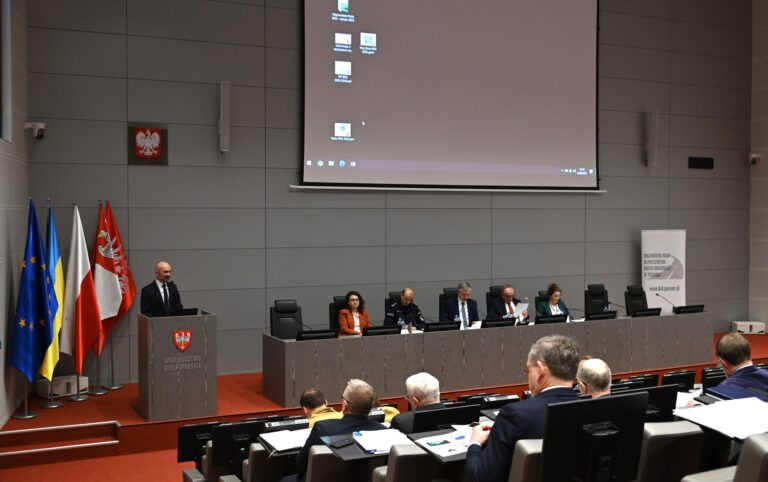 Posiedzenie Wojewódzkiej Rady Bezpieczeństwa Ruchu Drogowego w Poznaniu 2023 foto2