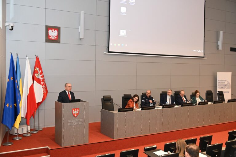 Posiedzenie Wojewódzkiej Rady Bezpieczeństwa Ruchu Drogowego w Poznaniu 2023 foto6